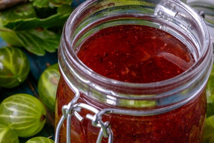 Redcurrant and Gooseberry Confiture
