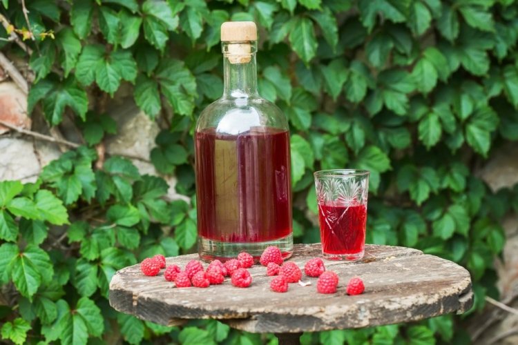 Raspberry Juice Liqueur