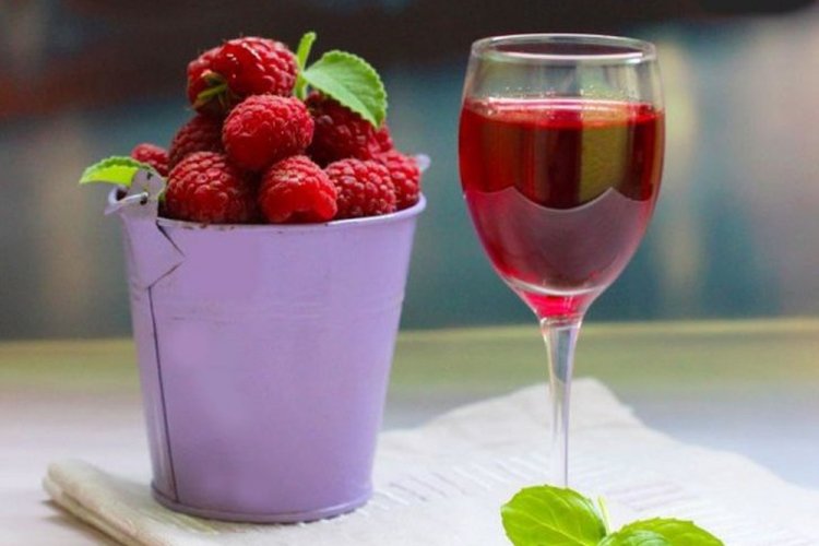 Raspberry and Lemon Liqueur