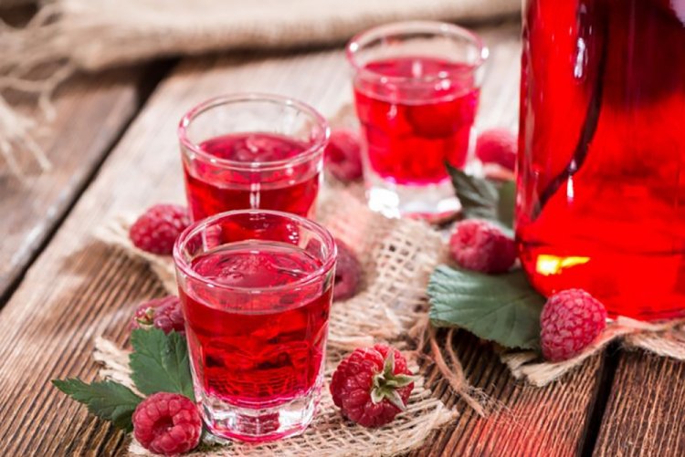 Raspberry Liqueur with Vodka