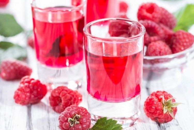 Raspberry Liqueur with Alcohol