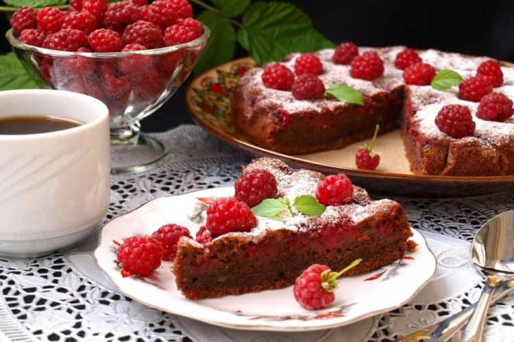 Tarta de frambuesa con chocolate