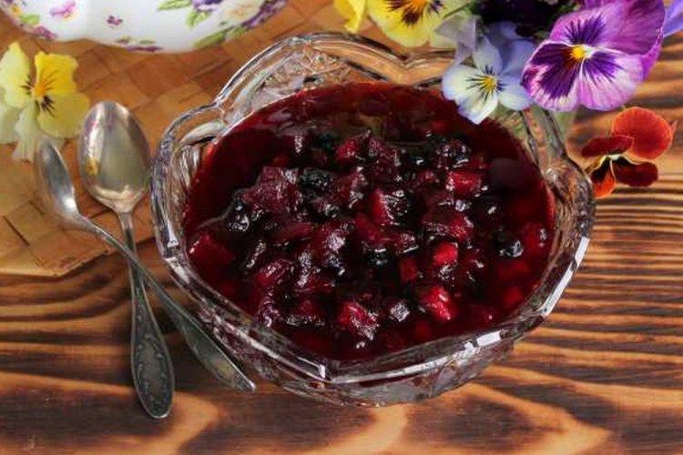 Saskatoon Berry Jam with Apples