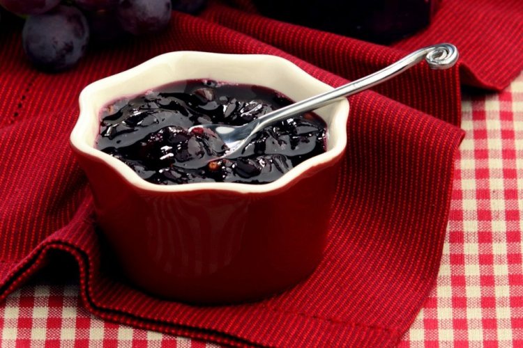 Saskatoon Berry Jam with Grapes