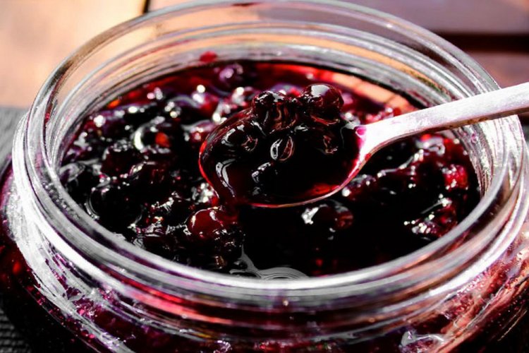 Saskatoon Berry Jam in a Multicooker