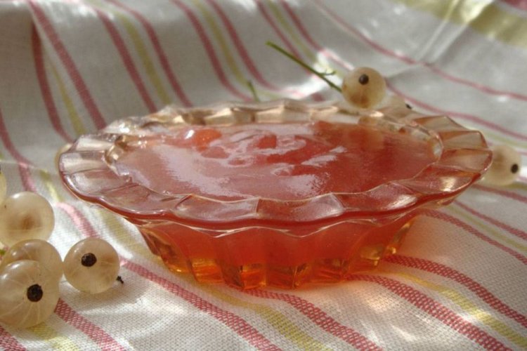 White Currant Jelly with Pectin