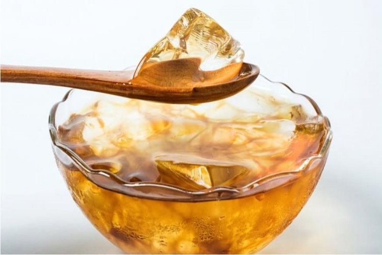 White Currant Jelly with Lemon