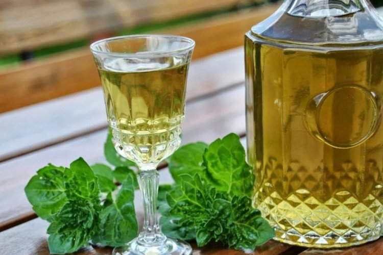 Gooseberry Wine by a Special Recipe