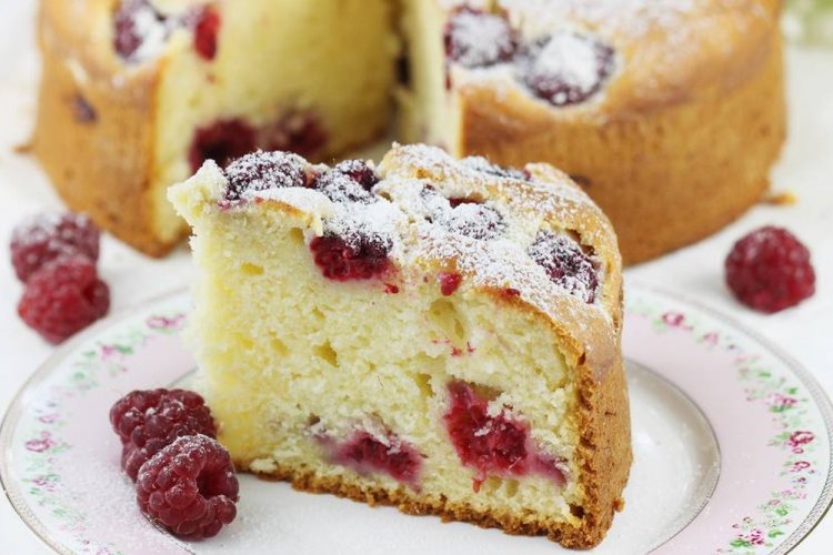 Fluffy Raspberry Charlotte without Baking Powder