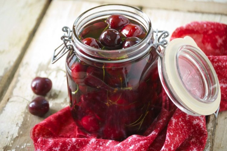 Jelly from Frozen Cherries