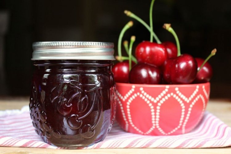 Cherry Jelly with Gelfix