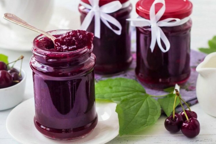 Cherry Jelly with Agar-Agar