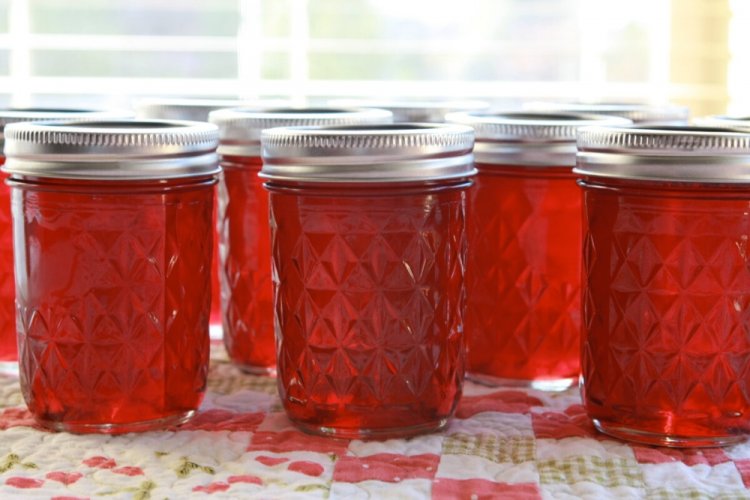 Redcurrant Marmalade in Jars