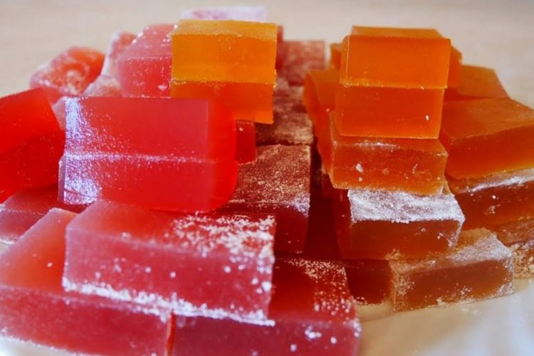 Two-Layer Red and White Currant Marmalade