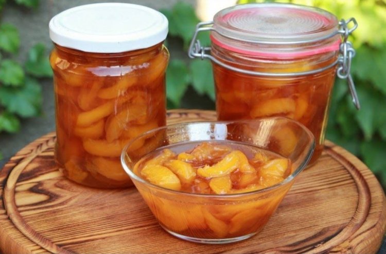 Pfirsichmarmelade mit Zitronensaft