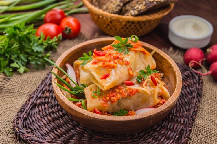 Lenten Cabbage Rolls with Mushrooms