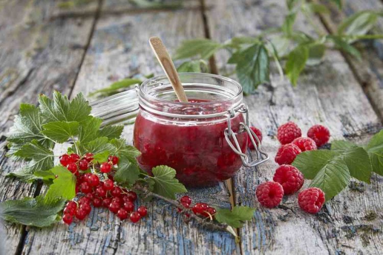 Himbeer- und Rote-Johannisbeer-Marmelade in 5 Minuten