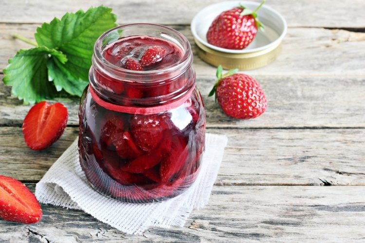 Confitura de fresa con vodka