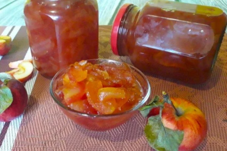 Ranetka-Marmelade in Orangensirup