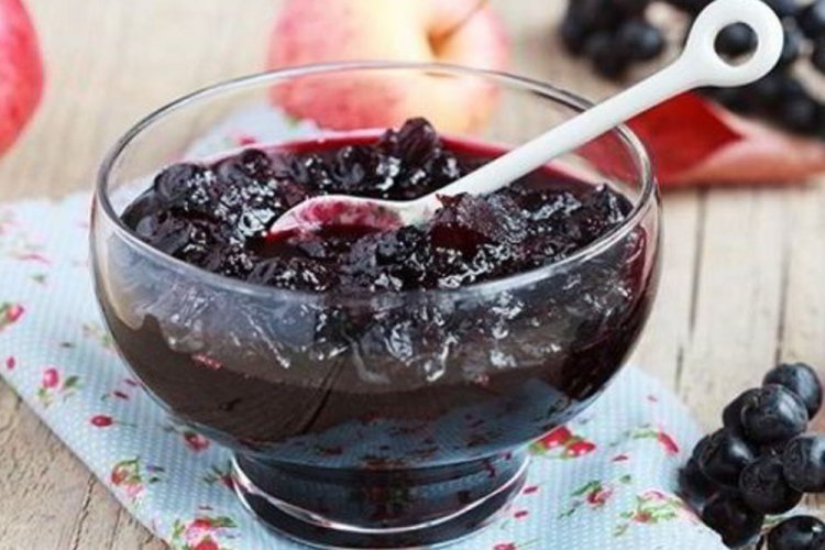 Ranetka-Marmelade und Aronia