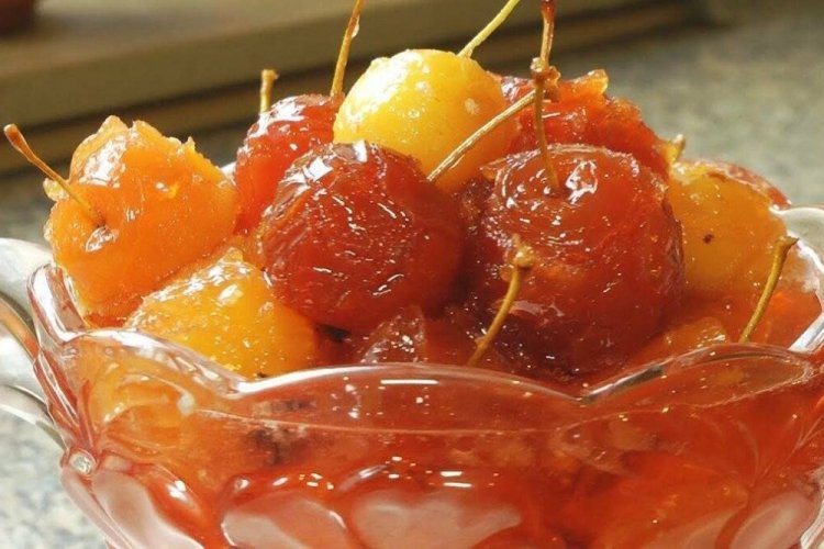 Ranetka-Marmelade mit Minze