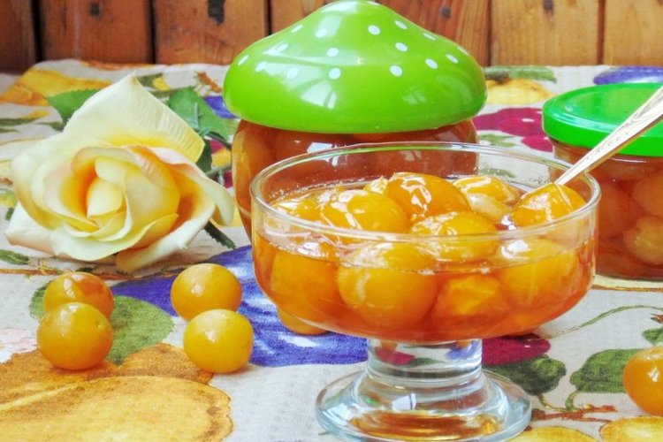 Mermelada de ciruela cereza entera