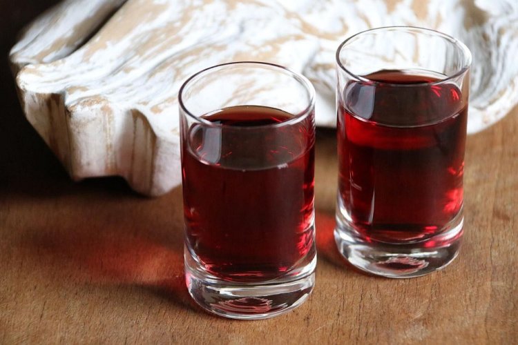 Johannisbeerlikör – klassisches Rezept