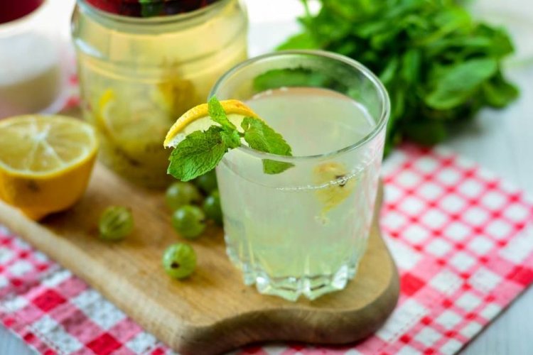 Green Gooseberry Mojito Compote with Lemon and Mint