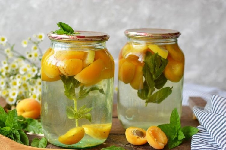 Apricot Mojito Compote for Winter