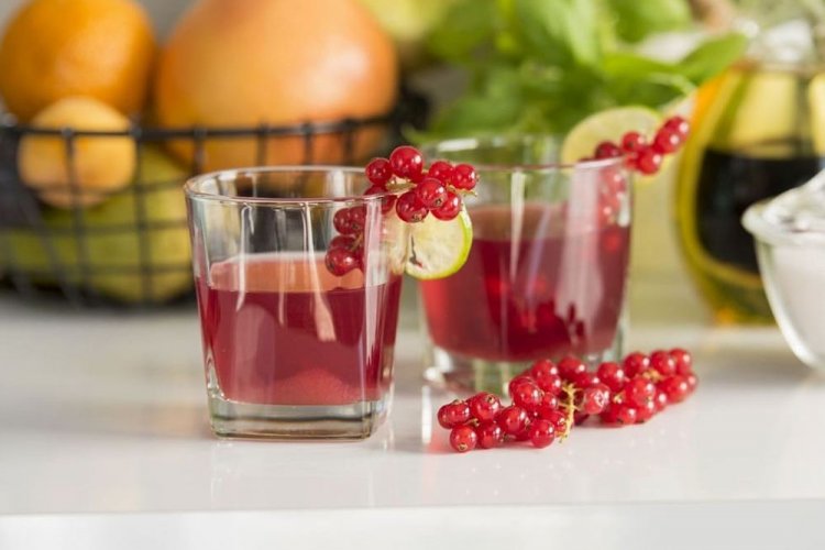 Red Currant and Mint Mojito Compote