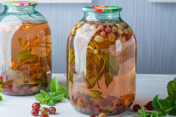 Gooseberry and Mint Mojito Compote for Winter