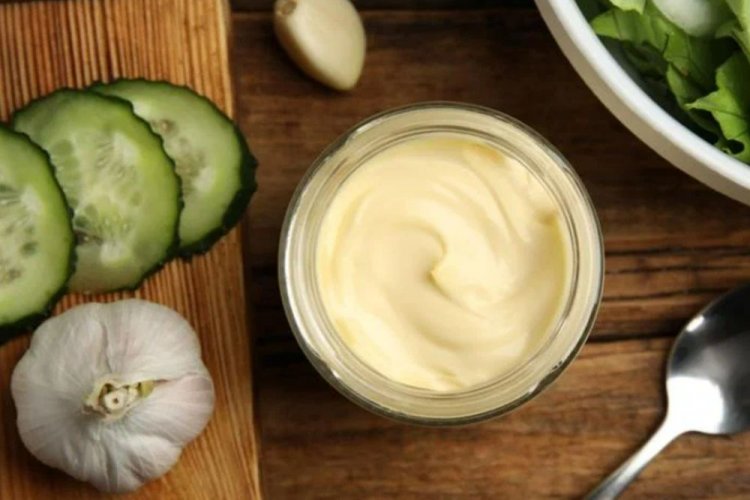 Vegan Mayonnaise from Canned Beans with Garlic