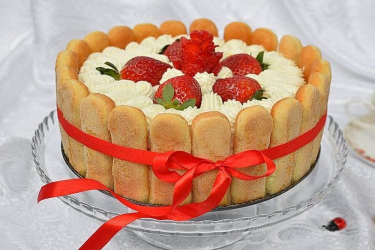 Tarta «Tiramisú» con fresas