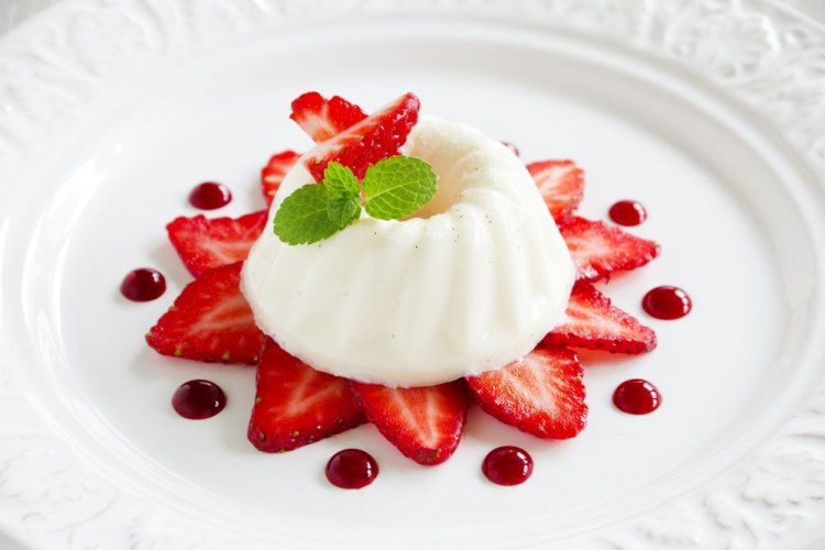 Blancmange con fresas