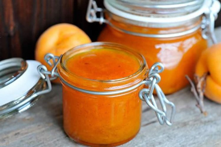 Sugar-Free Apricot Jam