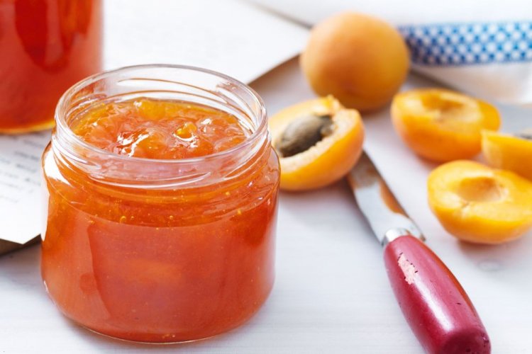Vanilla Apricot Jam
