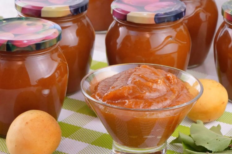 Apricot Jam with Pectin