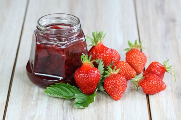 Erdbeer-Fünf-Minuten-Marmelade mit Stärke