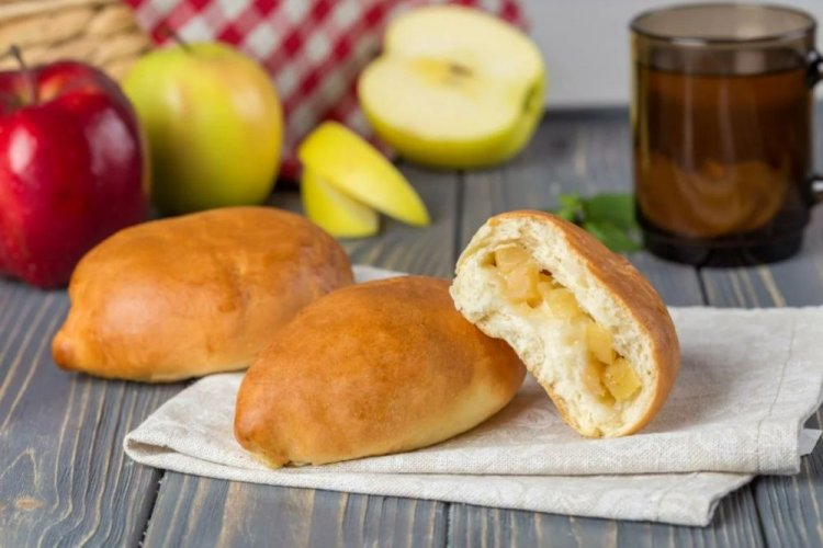 Pirozhki de manzana