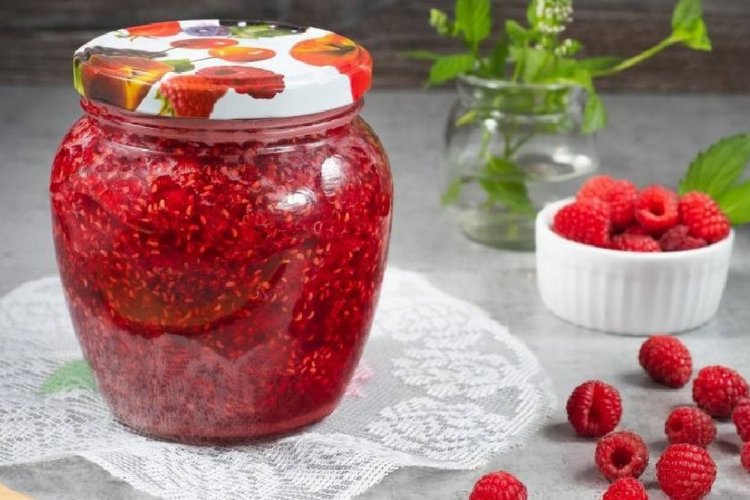 Mermelada de frambuesa y fresa sin cocción