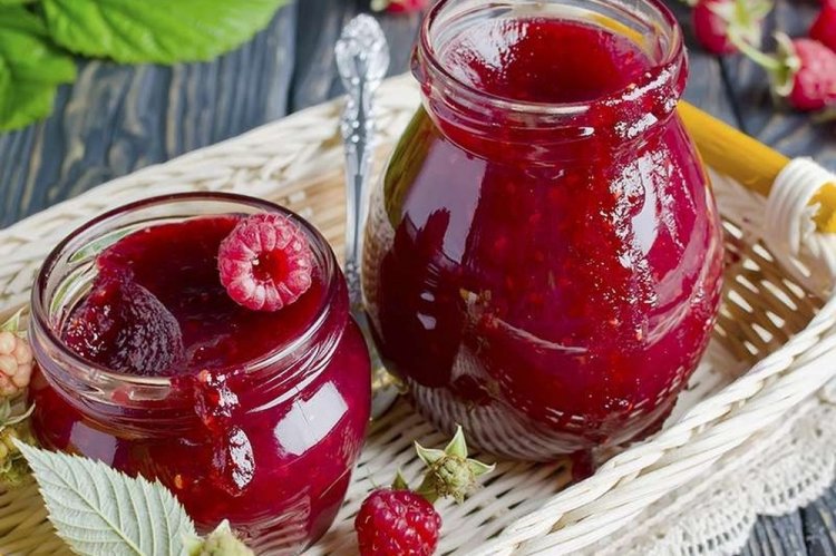 Himbeer-Konfitüre mit Vanille