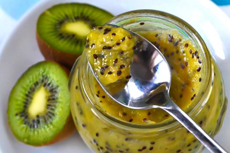 Confitura de grosella y kiwi