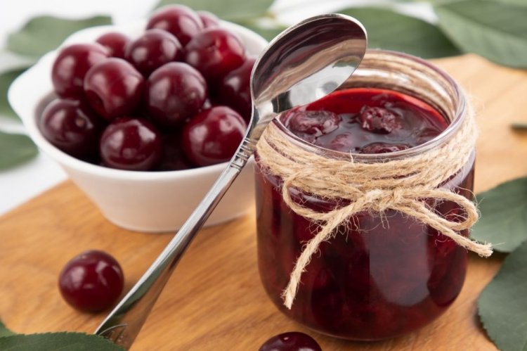 Cherry Jam with Gelatin, No Water Added