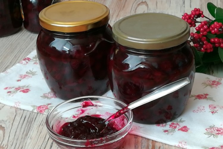 Cherry Jam with Gelatin – Classic Recipe