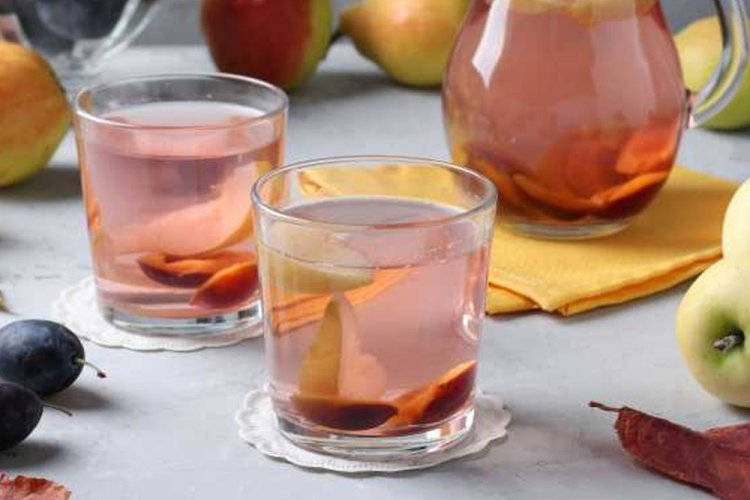 Compota de ciruela cereza, manzanas y peras
