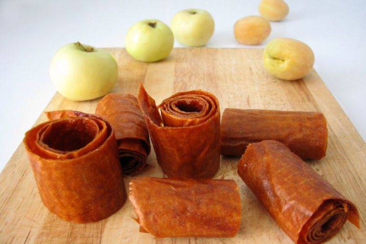 Apricot and Apple Fruit Leather in a Dehydrator