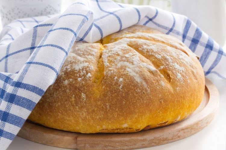 Lenten Bread with Coconut Milk