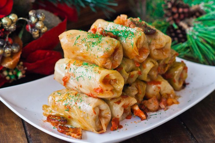 Lenten Stuffed Cabbage Rolls with Mushrooms and Rice