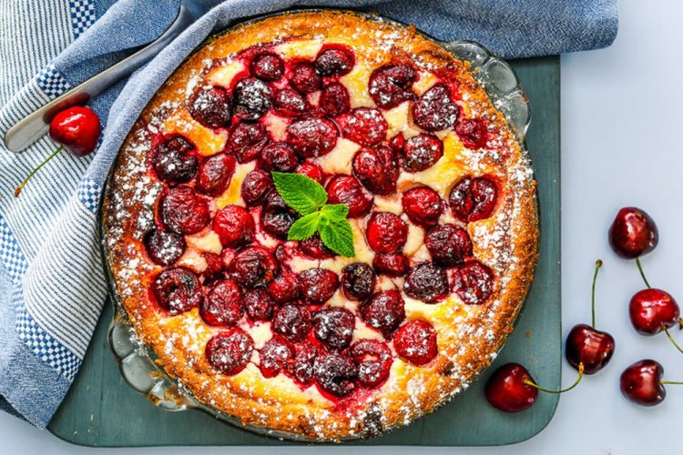 Pie with Cottage Cheese and Cherries