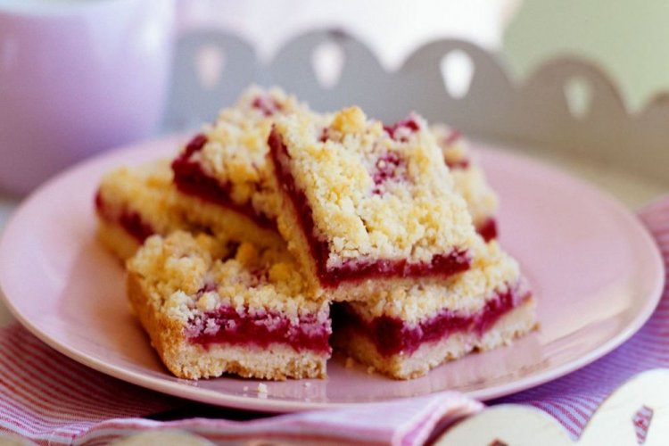 Grated Cherry Pie